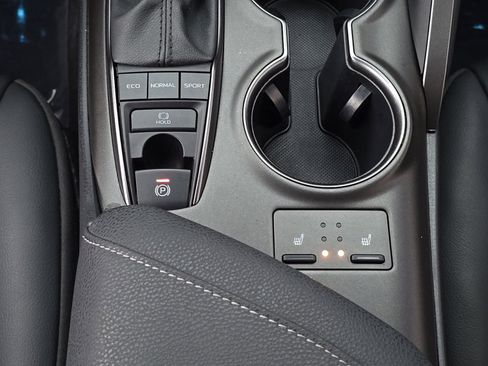 Used 2023 Toyota Camry XSE w/ Cold Weather Package image 19