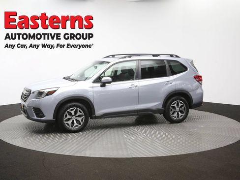 Used 2022 Subaru Forester Premium AWD/4WD image 61