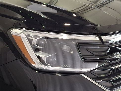 Used 2024 Volkswagen Atlas Cross Sport SEL Premium R-Line AWD/4WD image 8