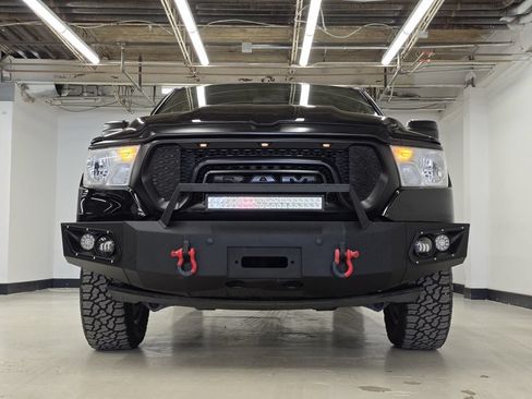 Used 2021 RAM 1500 Big Horn AWD/4WD image 3