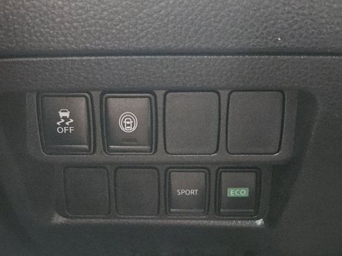 Used 2020 Nissan Rogue Sport S FWD image 18