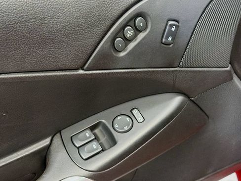 Used 2007 Chevrolet Corvette Coupe w/ Preferred Equipment Group RWD image 19