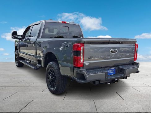 Used 2025 Ford F250 XLT w/ Black Appearance Package AWD/4WD image 4