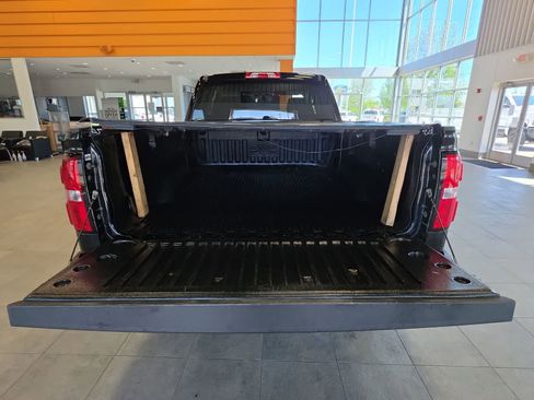 Used 2015 GMC Sierra 1500 SLE w/ Carbon-20 Edition AWD/4WD image 29