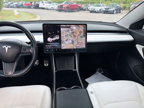 Used 2018 Tesla Model 3 Long Range AWD/4WD image 18
