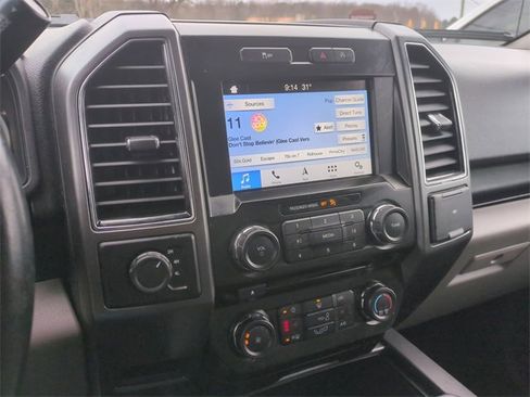 Used 2018 Ford F150 XLT w/ Equipment Group 302A Luxury image 24