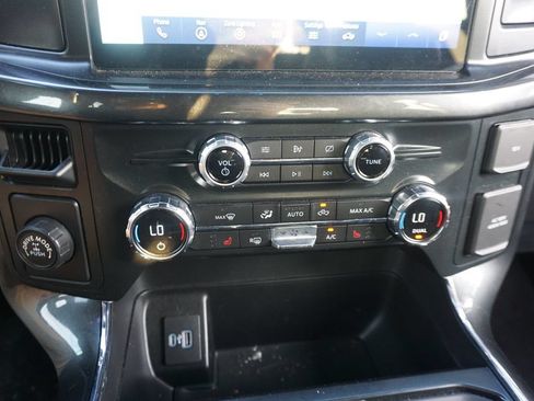 Used 2021 Ford F150 XLT w/ Equipment Group 302A High RWD image 12