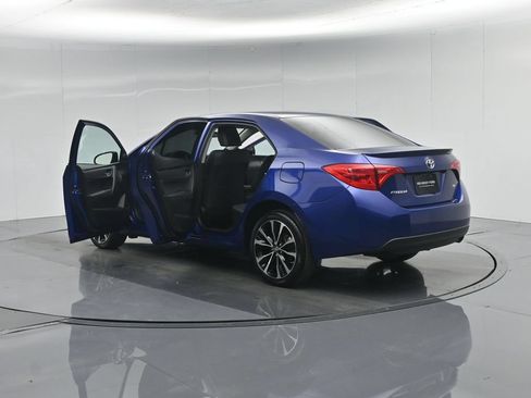 Used 2017 Toyota Corolla SE w/ Carpet Mat Package (TMS) FWD image 33