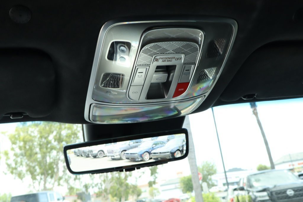 Used 2025 Genesis GV80 3.5T e-SC AWD/4WD image 32
