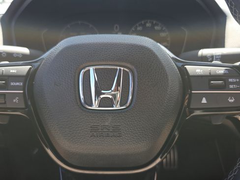 Used 2024 Honda Civic Sport image 29