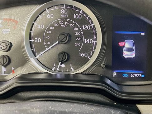 Used 2021 Toyota Corolla LE FWD image 22