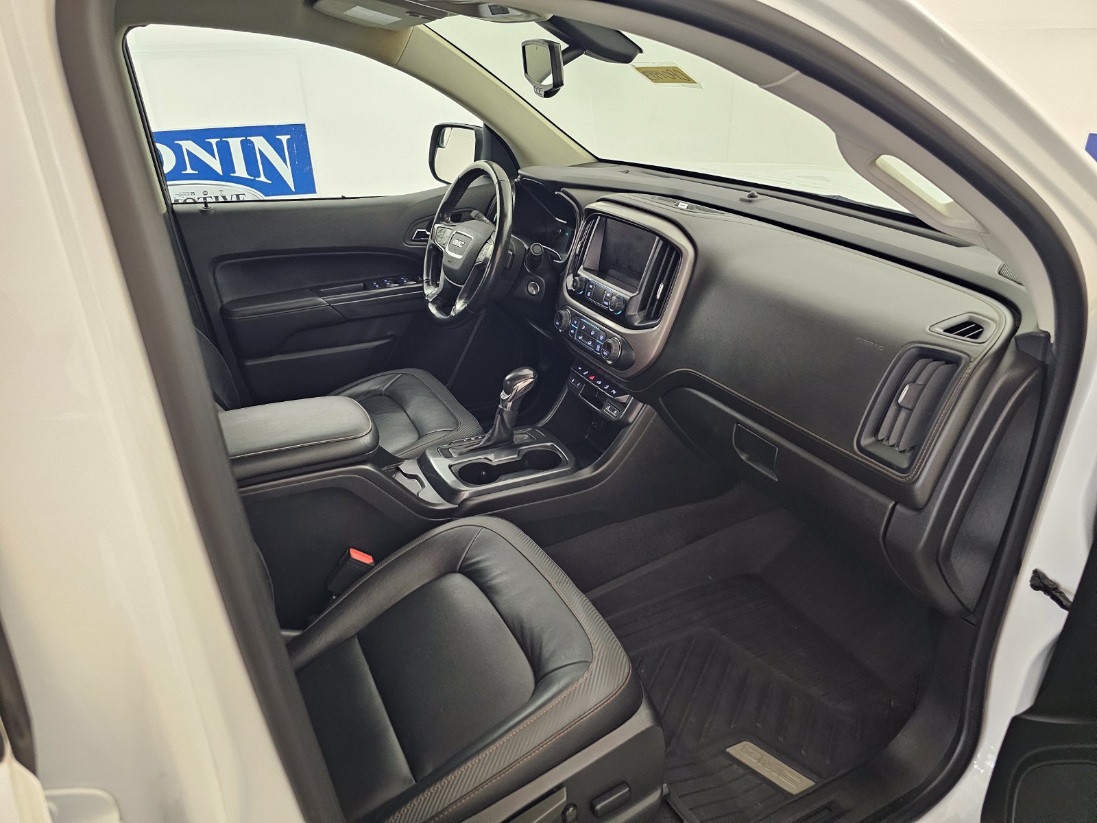 Used 2022 GMC Canyon AT4 w/ Trailering Package AWD/4WD image 29