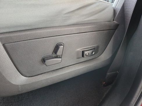 Used 2018 RAM 1500 Big Horn image 40