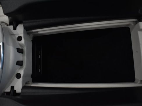 Used 2023 Mercedes-Benz E 350 4MATIC Sedan image 24