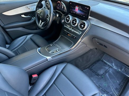 Used 2021 Mercedes-Benz GLC 300 4MATIC image 16