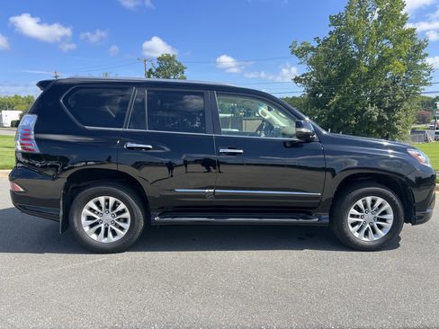 Used 2019 Lexus GX 460 Premium w/ Premium Package AWD/4WD image 10