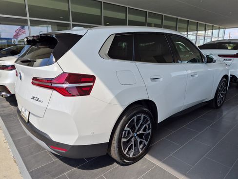 New 2026 BMW X3 xDrive30i w/ Convenience Package AWD/4WD image 4