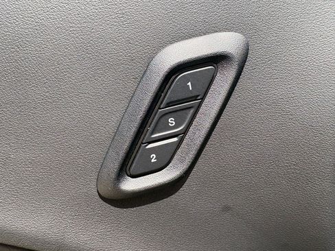 Used 2022 Dodge Challenger R/T w/ Plus Package RWD image 11