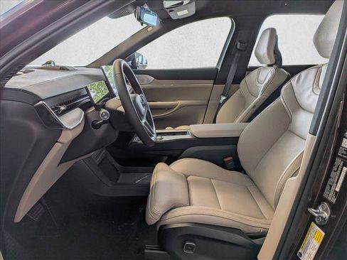 New 2026 Volvo EX90 Ultra AWD/4WD image 4