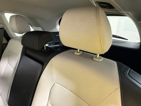 Used 2026 Honda CR-V LX image 40