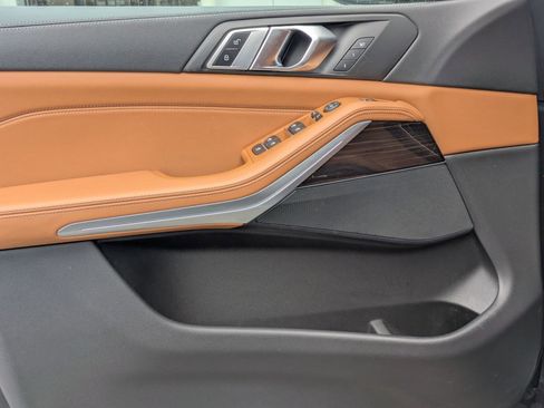 Used 2019 BMW X5 xDrive40i w/ Convenience Package image 9