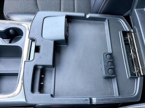 Used 2018 RAM 1500 Sport w/ Convenience Group AWD/4WD image 26
