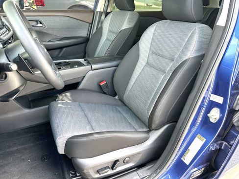 Used 2023 Nissan Rogue SV FWD image 17