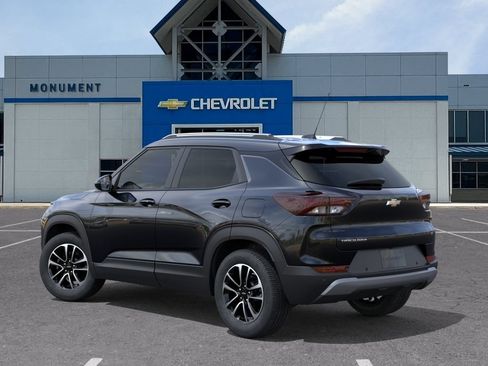 New 2026 Chevrolet TrailBlazer LT w/ Driver Confidence Package FWD image 3