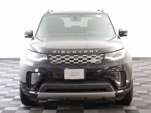 Certified 2025 Land Rover Discovery S image 24