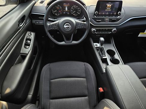 New 2025 Nissan Altima 2.5 S image 10