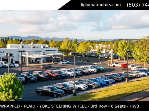 Used 2022 Tesla Model X Plaid AWD/4WD image 3