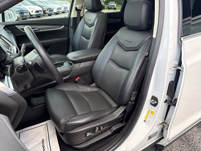 Certified 2018 Cadillac XT5 Luxury w/ Driver Awareness Package AWD/4WD image 14