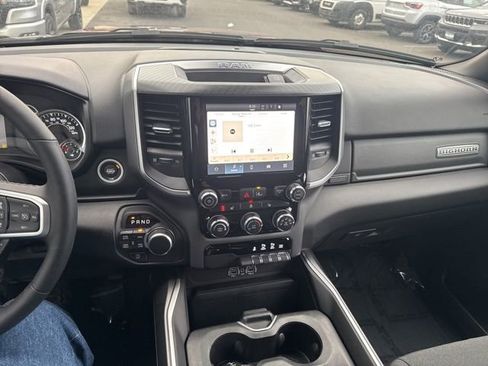 Certified 2025 RAM 1500 Big Horn image 24