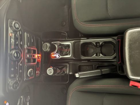 Used 2020 Jeep Gladiator Rubicon w/ LED Lighting Group image 15