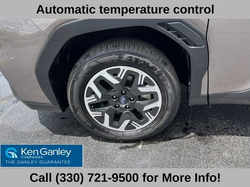 Used 2025 Subaru Forester Premium w/ Convenience Package #1 AWD/4WD image 16