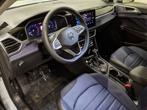 New 2026 Volkswagen Taos SEL AWD/4WD image 8