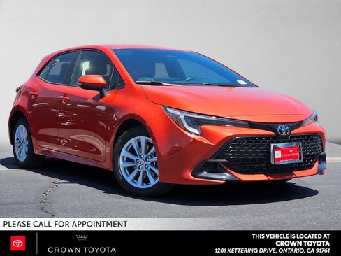 Certified 2023 Toyota Corolla SE FWD image 1