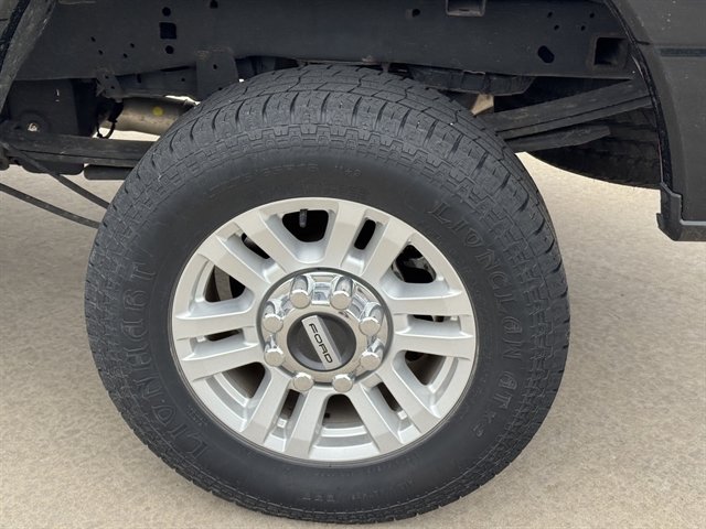 Used 2018 Ford F250 XLT AWD/4WD image 9