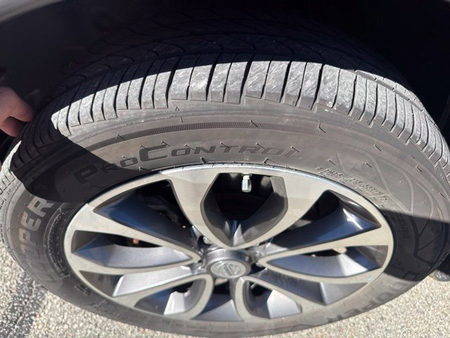 Used 2014 Nissan Juke SV w/ Sport Package FWD image 8