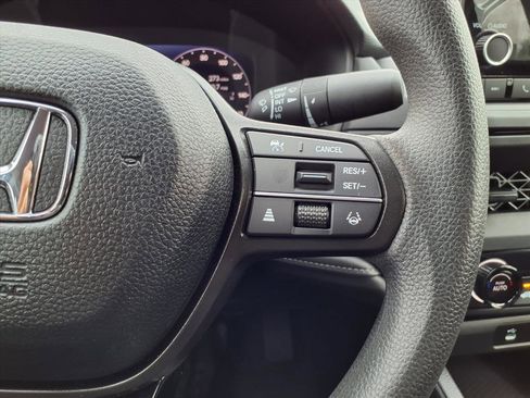 Certified 2025 Honda Accord LX image 15