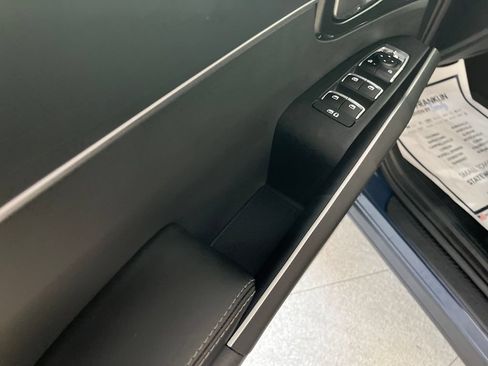 Used 2026 Kia Sorento S w/ S Panoramic Sunroof Package FWD image 10