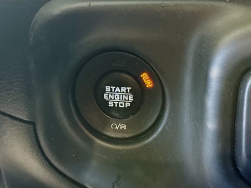 Used 2019 Jeep Wrangler Unlimited Sport S image 21