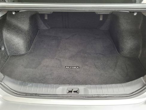 Used 2024 Nissan Altima 2.5 SV image 19