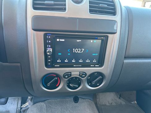 Used 2005 GMC Canyon SLE image 18