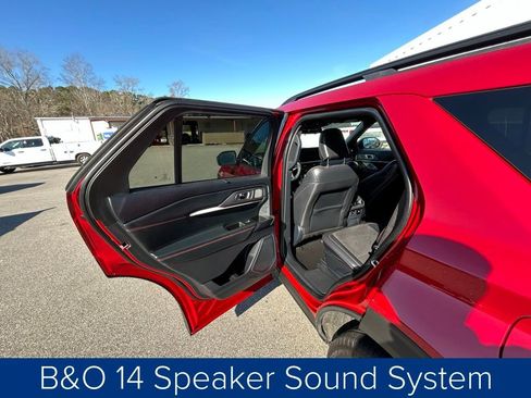 Used 2025 Ford Explorer ST image 17