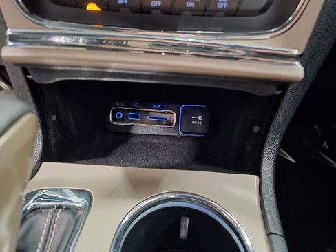 Certified 2017 Jeep Grand Cherokee Limited w/ Trailer Tow Group IV AWD/4WD image 29