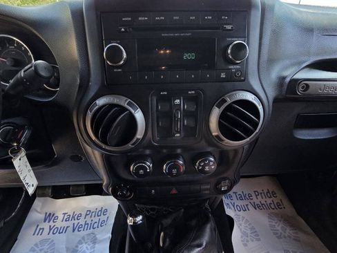 Used 2013 Jeep Wrangler Unlimited Sport AWD/4WD image 23