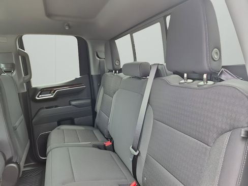 New 2026 GMC Sierra 1500 SLE w/ Preferred Package image 19
