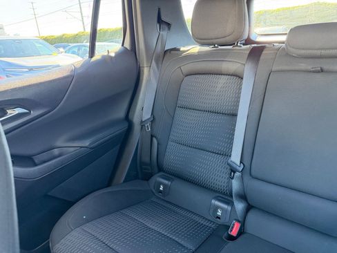 Used 2025 Chevrolet Equinox LT image 38