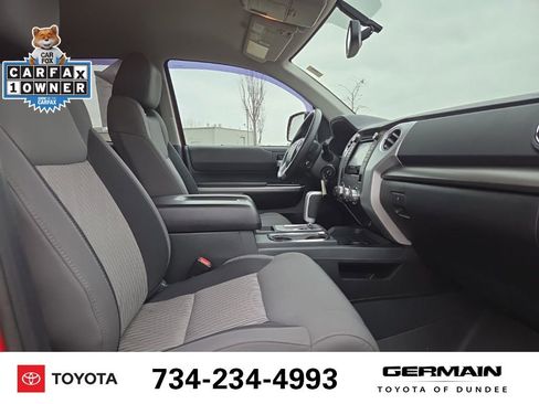 Used 2014 Toyota Tundra SR5 w/ SR5 Upgrade Package image 18